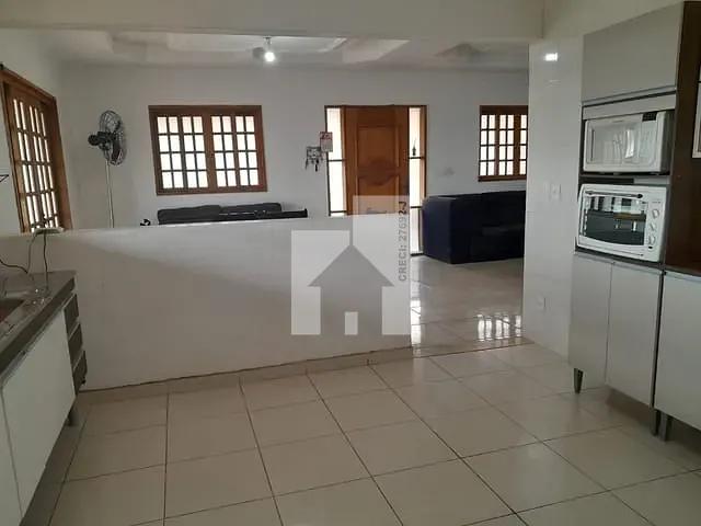 Casa com 600m² 3 quartos e 4 banheiros, à venda, no bairro Terras de São Francisco em Jundiaí
