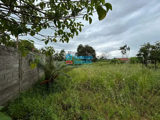 Terreno com 1350m², à venda, no bairro Bom Jardim em Guaxupé