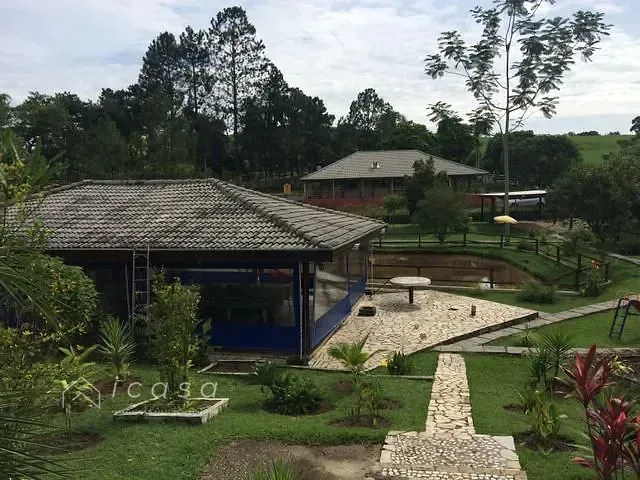 Chácara com 5960m² 4 quartos e 3 banheiros, à venda, no bairro Tataúba em Caçapava