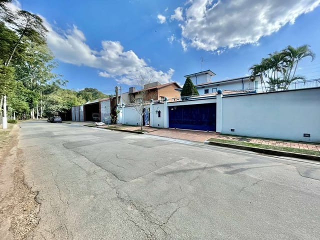 Chácara com 1008m² 6 quartos e 6 banheiros, à venda, no bairro Chácara Vale do Rio Cotia em Carapicuíba