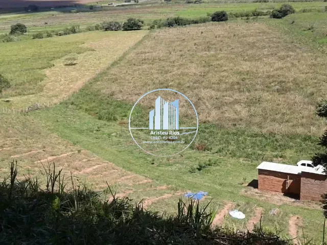 Chácara com 39000m² 1 quarto e 1 banheiro, à venda, no bairro Rodovia Fernão Dias em Pouso Alegre