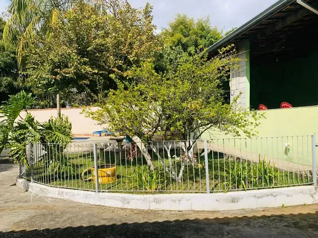 Chácara com 3638m² 2 quartos e 3 banheiros, à venda, no bairro Sapé 1 em Caçapava