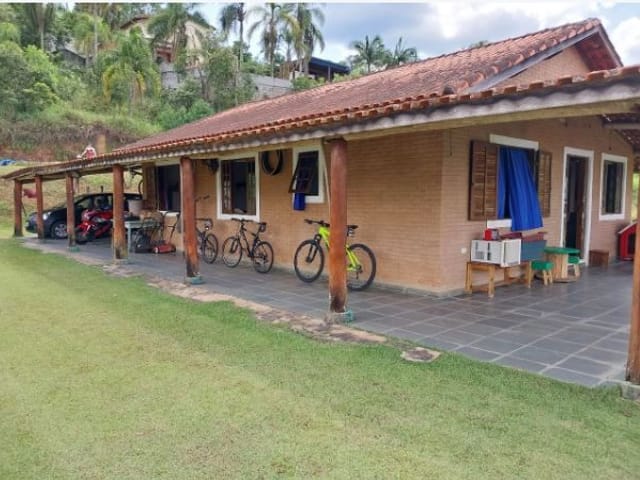 Chácara com 2400m² 2 quartos e 1 banheiro, à venda, no bairro Chácaras Embu Colonial em Embu das Artes