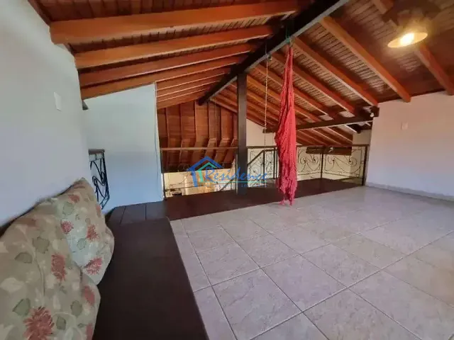 Chácara com 1000m² 4 quartos e 3 banheiros, à venda, no bairro Parque das Bandeiras em Indaiatuba