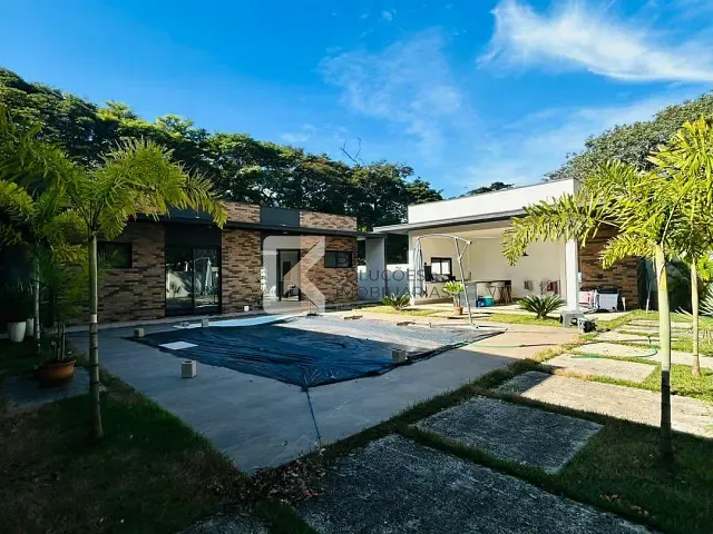 Chácara com 1000m² 3 quartos e 4 banheiros, à venda, no bairro Parque das Bandeiras em Indaiatuba