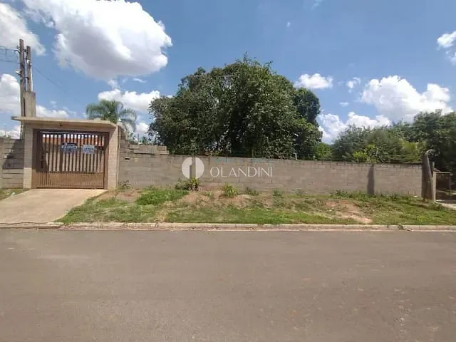 Chácara com 1000m² 3 quartos e 2 banheiros, à venda, no bairro Jardim Blumenau em Artur Nogueira