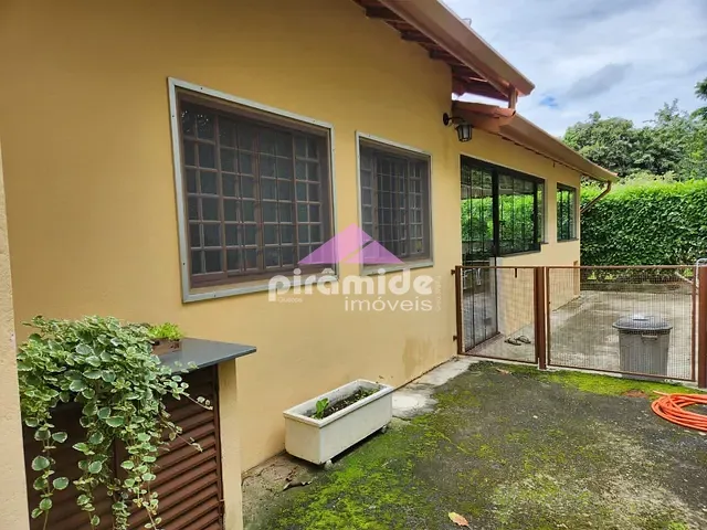 Chácara com 1704m² 3 quartos e 5 banheiros, à venda, no bairro Vila Velha em Caçapava