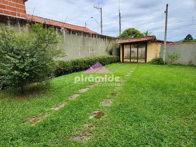 Chácara com 1704m² 3 quartos e 5 banheiros, à venda, no bairro Vila Velha em Caçapava