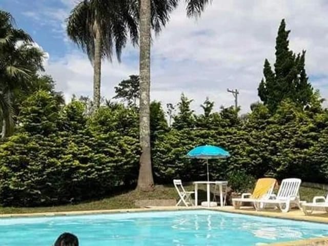 Chácara com 16000m² 8 quartos e 6 banheiros, à venda, no bairro Centro em Ibiúna