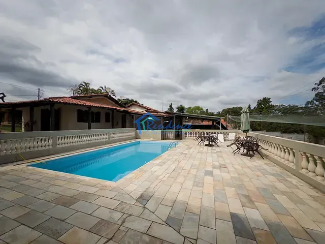 Chácara com 2500m² 4 quartos e 3 banheiros, à venda, no bairro Colinas do Mosteiro em Indaiatuba