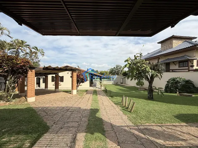 Chácara com 2500m² 4 quartos e 3 banheiros, à venda, no bairro Colinas do Mosteiro em Indaiatuba