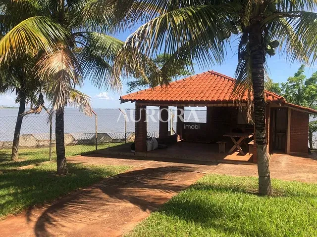 Chácara com 2720m², à venda, no bairro Centro em Primeiro de Maio