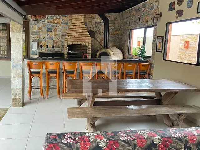 Chácara com 1400m² 4 quartos e 6 banheiros, à venda, no bairro Horizonte Azul - Village Ambiental em Itupeva