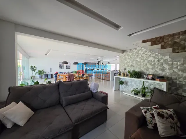 Chácara com 8316m² 5 quartos e 3 banheiros, à venda, no bairro Rua das Acácias em Juruaia