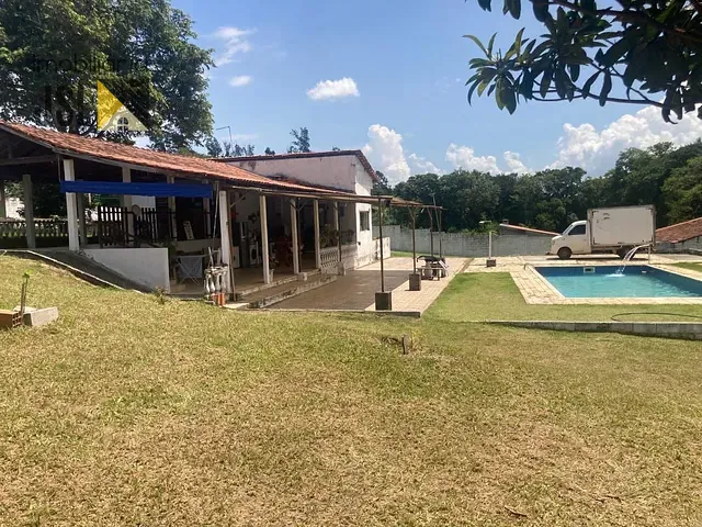 Chácara com 3000m² 1 quarto e 1 banheiro, à venda, no bairro Chácaras Nogueira em Caçapava