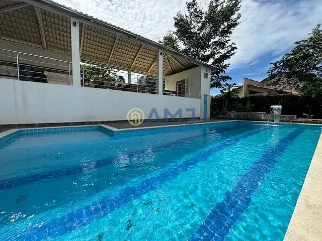 Chácara com 1271m² 4 quartos e 7 banheiros, à venda, no bairro Countryville em Hidrolândia