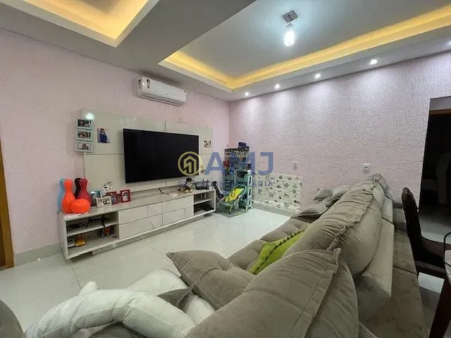 Chácara com 1271m² 4 quartos e 7 banheiros, à venda, no bairro Countryville em Hidrolândia