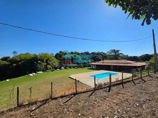 Chácara com 5500m² 3 quartos e 2 banheiros, à venda, no bairro Monteiro em Guaranésia