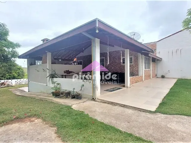 Chácara com 2458m² 1 quarto e 2 banheiros, à venda, no bairro Marambaia em Caçapava
