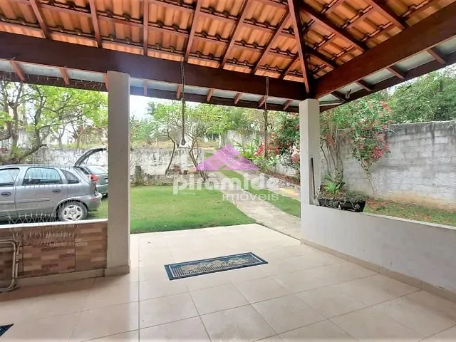 Chácara com 2458m² 1 quarto e 2 banheiros, à venda, no bairro Marambaia em Caçapava