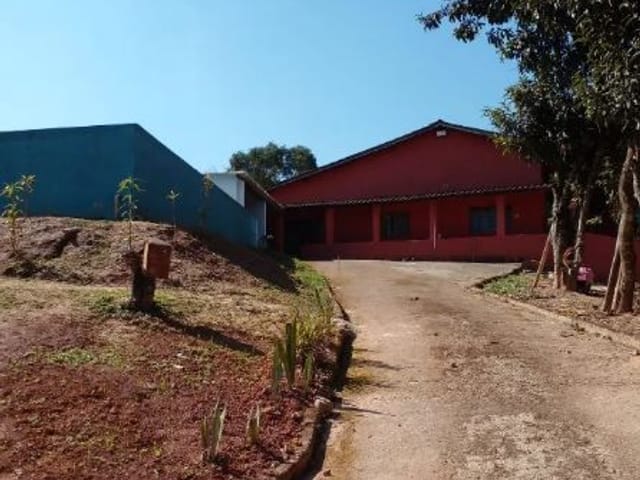 Chácara com 1900m² 5 quartos e 2 banheiros, à venda, no bairro Cachoeira em Cotia