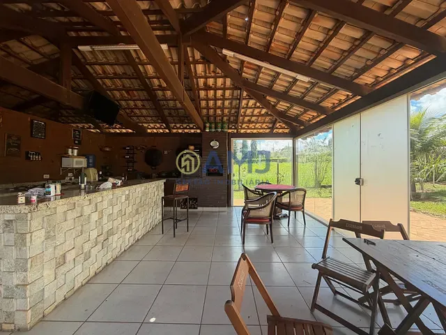 Chácara com 1200m² 4 quartos e 5 banheiros, à venda, no bairro Countryville em Hidrolândia