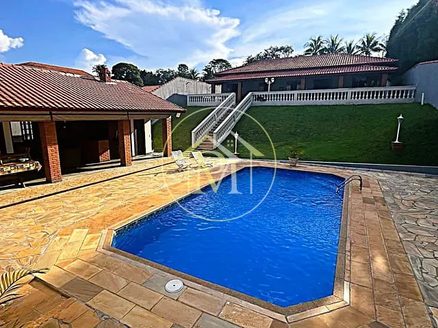 Chácara com 2112m² 4 quartos e 2 banheiros, à venda, no bairro Fazenda Castelo em Boituva
