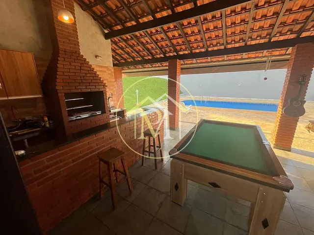 Chácara com 2112m² 4 quartos e 2 banheiros, à venda, no bairro Fazenda Castelo em Boituva