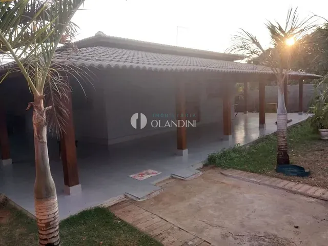 Chácara com 1100m² 3 quartos e 1 banheiro, à venda, no bairro Parque Das Flores em Artur Nogueira