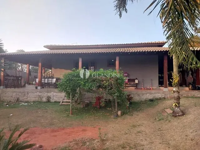 Chácara com 1100m² 3 quartos e 1 banheiro, à venda, no bairro Parque Das Flores em Artur Nogueira