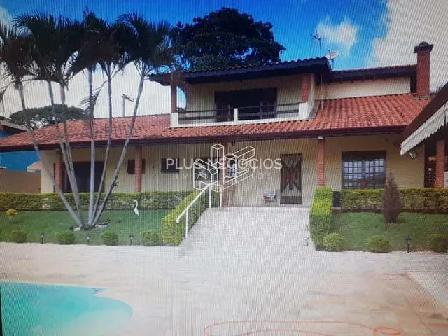 Chácara com 315m² 4 quartos e 3 banheiros, à venda, no bairro Centro em Araçoiaba da Serra