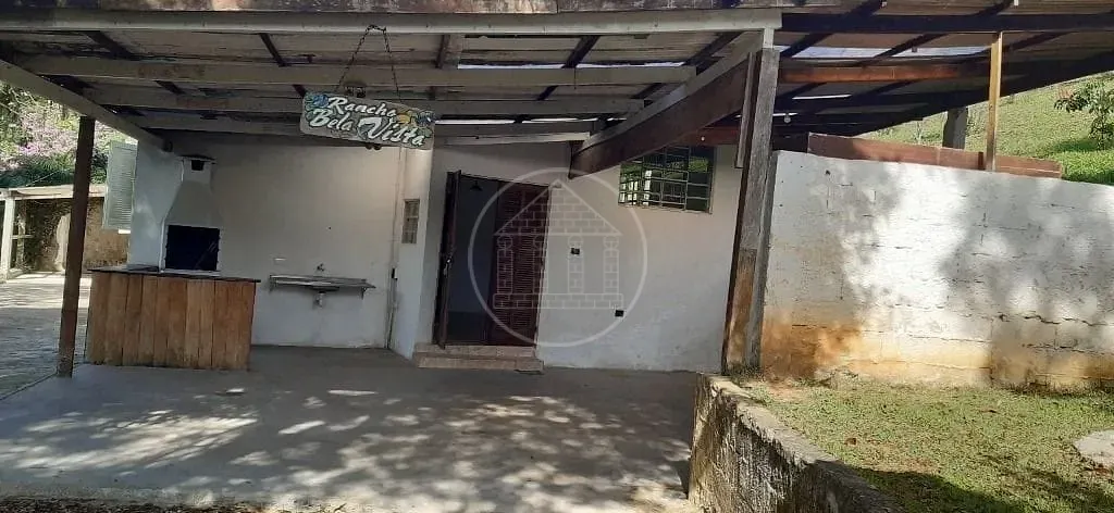 Sítio, 3 quartos, 5000 m² - Foto 1
