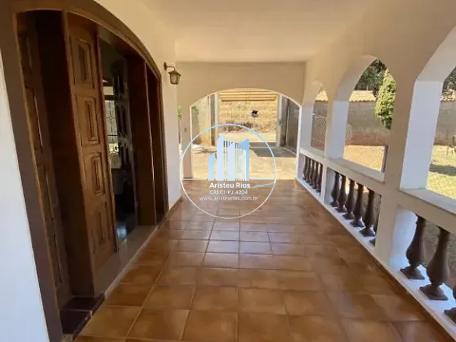 Chácara com 2345m² 8 quartos e 6 banheiros, à venda ou para alugar, no bairro Caiçara em Pouso Alegre