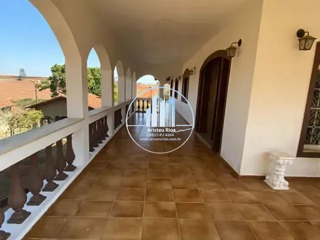 Chácara com 2345m² 8 quartos e 6 banheiros, à venda ou para alugar, no bairro Caiçara em Pouso Alegre
