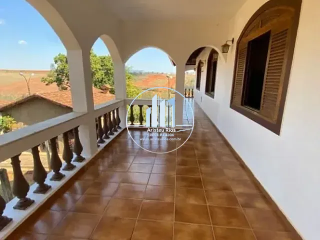 Chácara com 2345m² 8 quartos e 6 banheiros, à venda ou para alugar, no bairro Caiçara em Pouso Alegre