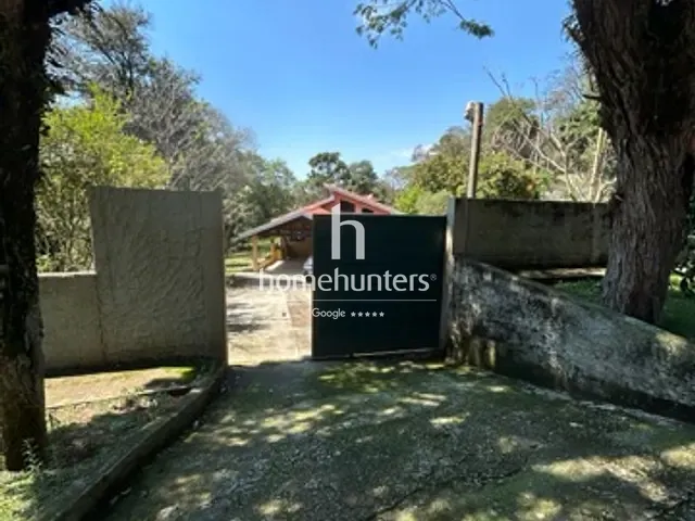 Chácara com 2500m² 3 quartos e 4 banheiros, à venda, no bairro Lopes em Valinhos