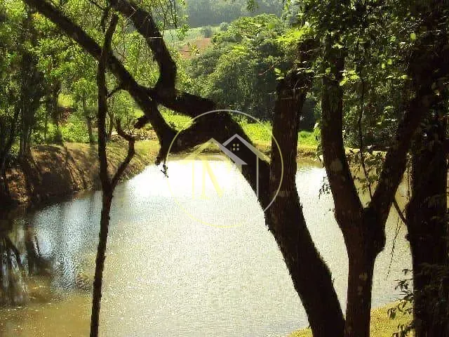 Chácara com 1900m² 4 quartos e 4 banheiros, à venda, no bairro bairro do Cupim em Ibiúna