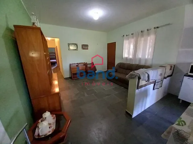 Chácara com 2595m², à venda, no bairro Jardim Porungal em Porto Feliz