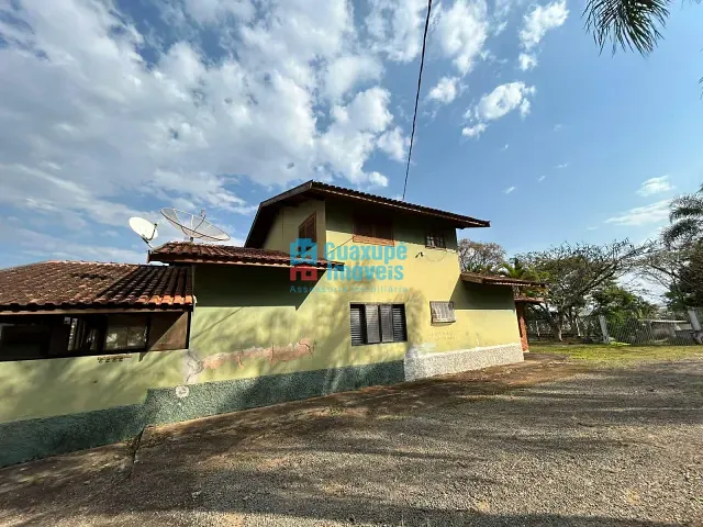 Chácara com 24200m² 4 quartos e 2 banheiros, à venda, no bairro Centro em Tapiratiba