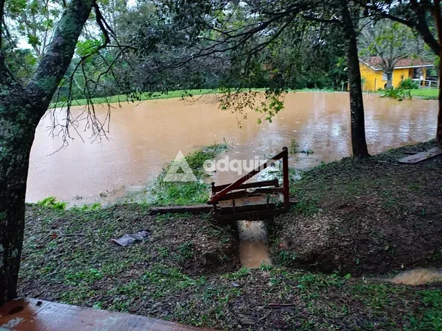 Chácara com 62000m² 3 quartos e 2 banheiros, à venda, no bairro Guaragi em Guaragi