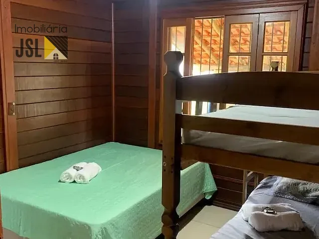 Chácara com 2500m² 2 quartos e 3 banheiros, à venda, no bairro Chácara Recanto Itamarati II em Caçapava