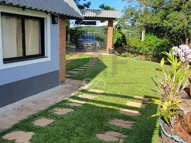 Chácara com 160m² 4 quartos e 2 banheiros, à venda, no bairro Núcleo Urbano Bom Jardim em Jaguariúna