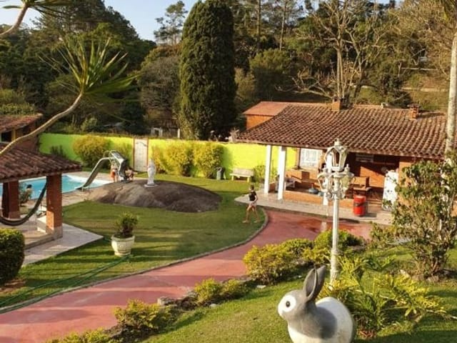 Chácara com 5200m² 8 quartos e 9 banheiros, à venda, no bairro Terras de São Felipe (Caucaia do Alto) em Cotia