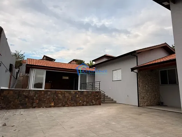 Chácara 3 quartos e 5 banheiros, à venda, no bairro Terras de Itaici em Indaiatuba