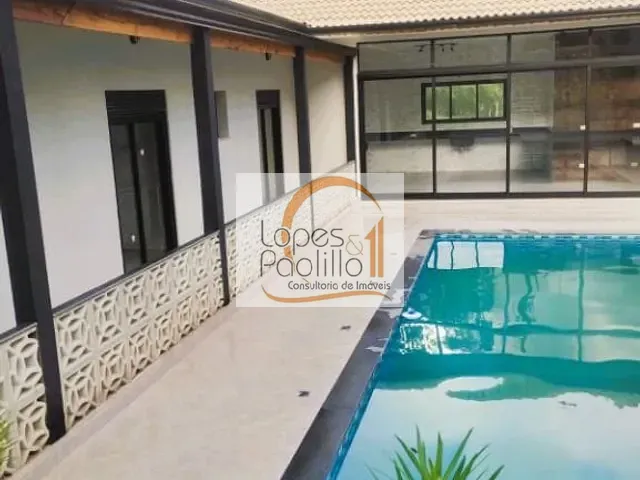 Chácara com 544m² 3 quartos e 3 banheiros, à venda, no bairro Jardim Estância Brasil em Atibaia
