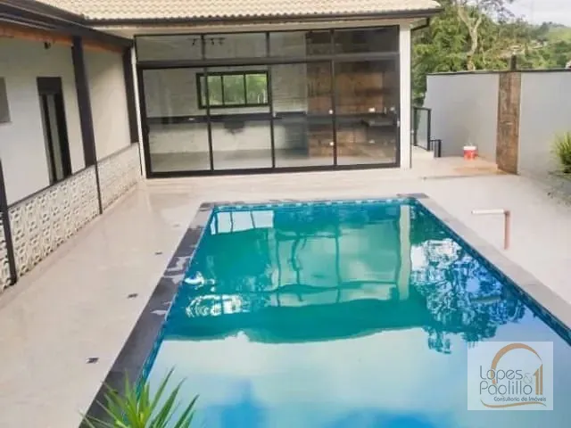 Chácara com 544m² 3 quartos e 3 banheiros, à venda, no bairro Jardim Estância Brasil em Atibaia