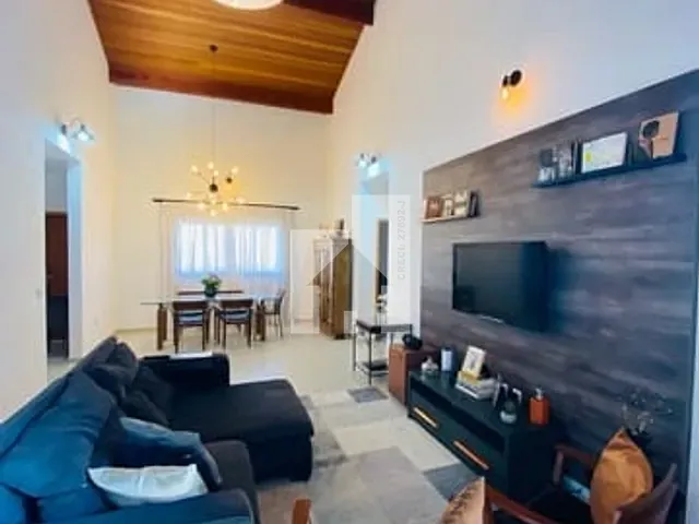 Chácara com 1000m² 4 quartos e 5 banheiros, à venda, no bairro Colinas de Inhandjara em Itupeva