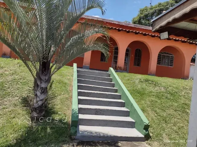 Chácara com 5000m² 3 quartos e 3 banheiros, à venda, no bairro Chácaras Encosta de São Carlos em Caçapava