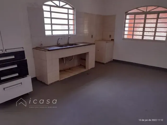 Chácara com 5000m² 3 quartos e 3 banheiros, à venda, no bairro Chácaras Encosta de São Carlos em Caçapava