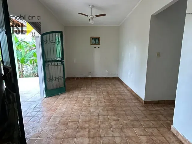 Chácara com 1500m² 2 quartos e 1 banheiro, à venda, no bairro Sapé 1 em Caçapava